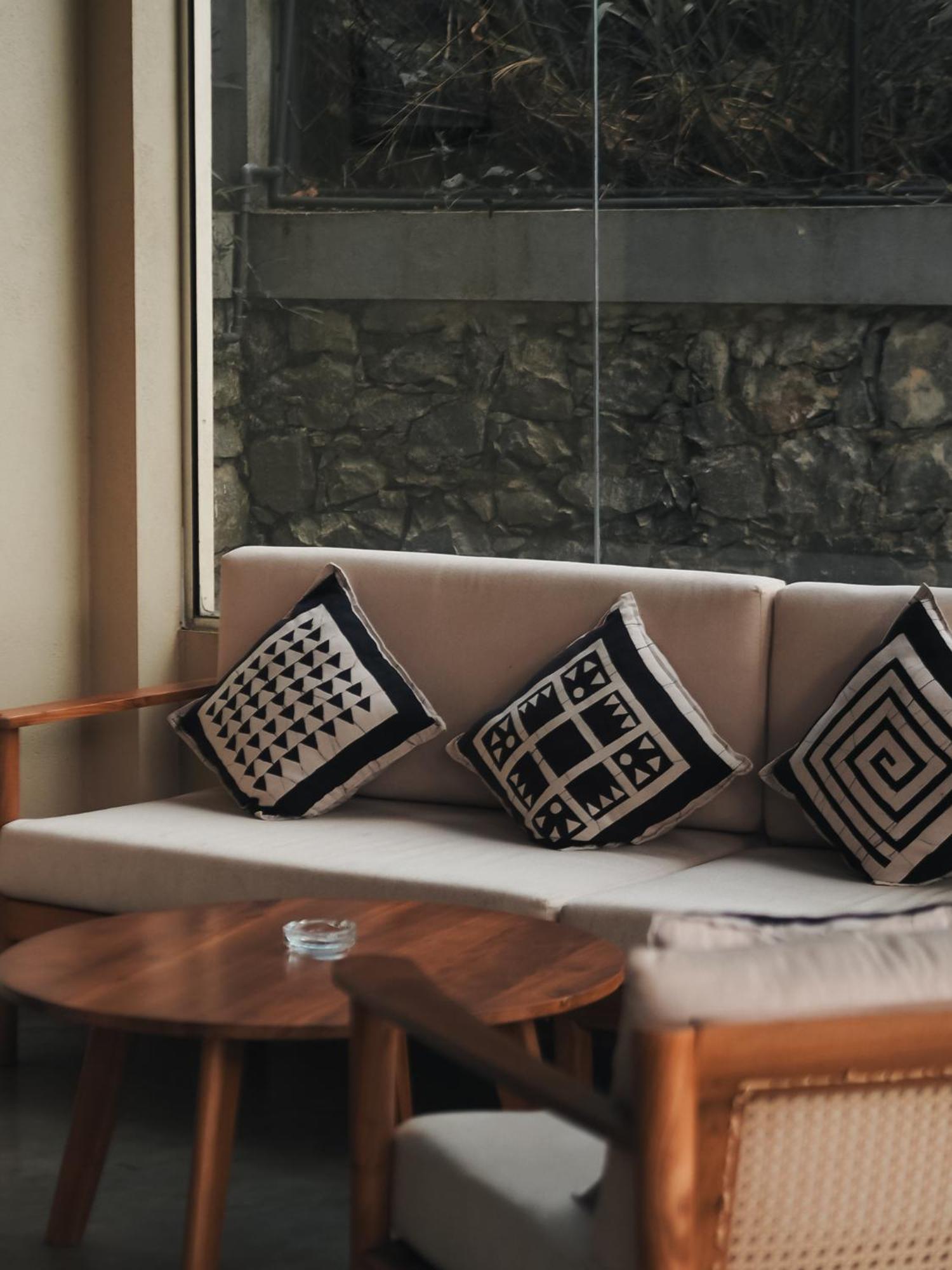 The Cubes Ella Otel Dış mekan fotoğraf